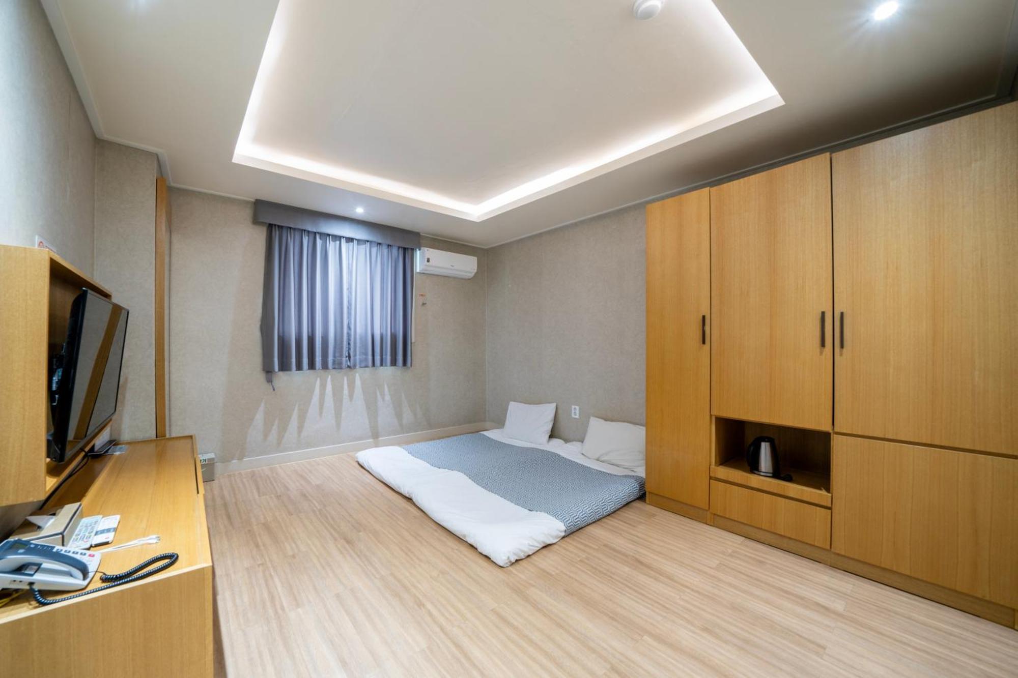 I-Check Hyunjin Hotel ทงเฮ ภายนอก รูปภาพ