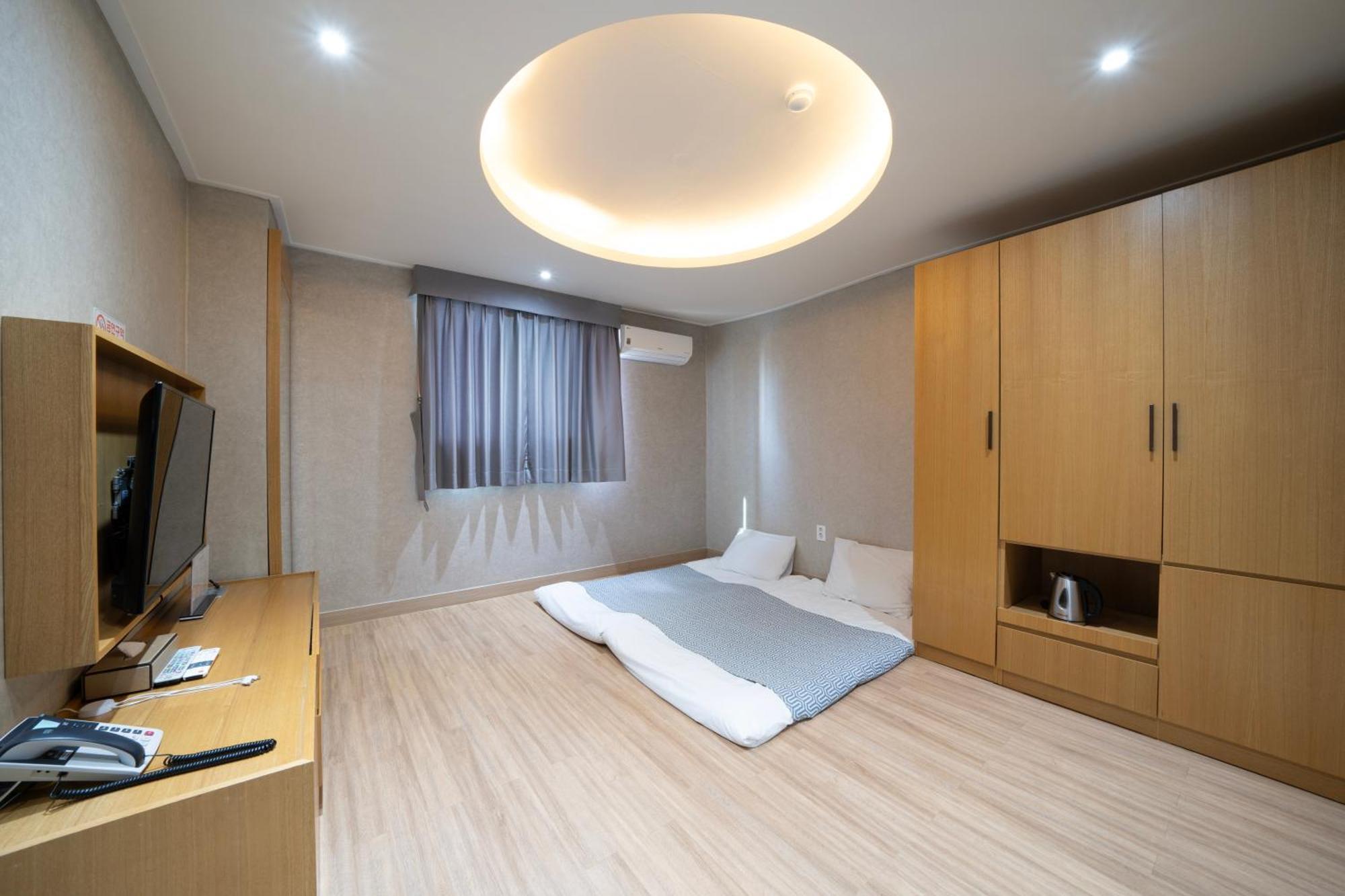 I-Check Hyunjin Hotel ทงเฮ ภายนอก รูปภาพ
