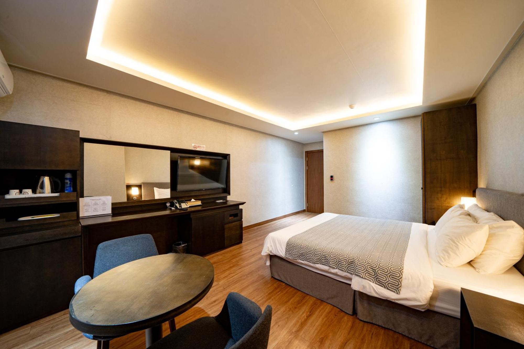 I-Check Hyunjin Hotel ทงเฮ ภายนอก รูปภาพ