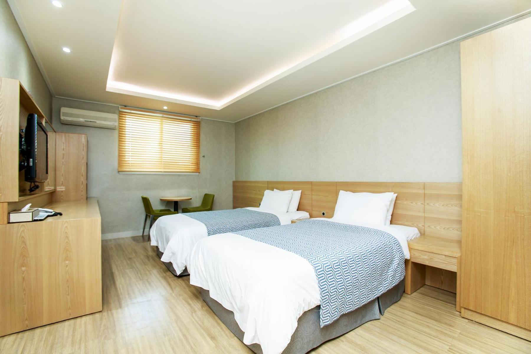 I-Check Hyunjin Hotel ทงเฮ ภายนอก รูปภาพ