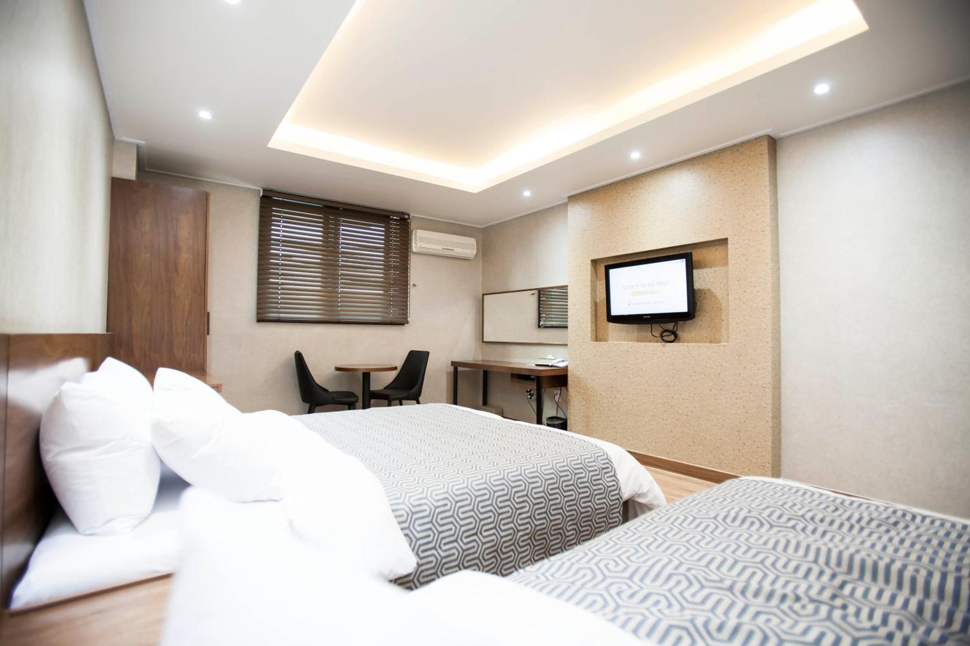 I-Check Hyunjin Hotel ทงเฮ ภายนอก รูปภาพ